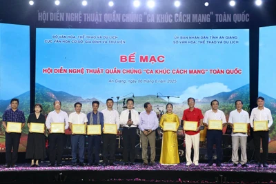 Gia Lai: 1 huy chương vàng, 3 huy chương bạc tại hội diễn ca khúc cách mạng toàn quốc 