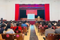 953 cán bộ, giáo viên, nhân viên phường Pleiku tham gia lớp bồi dưỡng chính trị hè