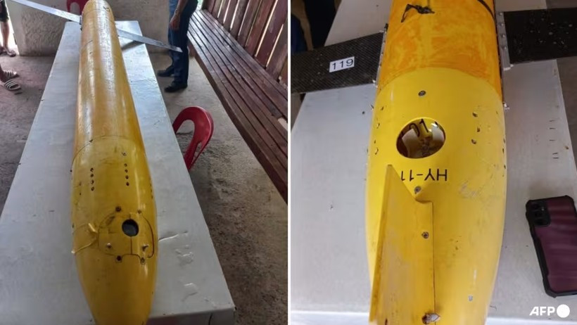 Thiết bị được cho là tàu ngầm không người lái của Trung Quốc do ngư dân Philippines phát hiện năm 2024. Ảnh: AFP thiet-bi-duoc-cho-la-tau-ngam-khong-nguoi-lai-cua-trung-quoc-duoc-ngu-dan-philippines-phat-hien-nam-2024-anh-afp.png
