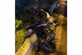 Bình Định: Tự tông vào dải phân cách, một người tử vong