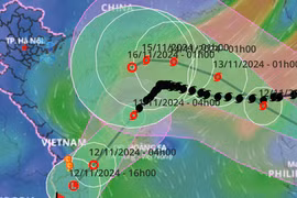 Biển Đông đón 3 cơn bão liên tiếp