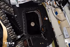 Phi hành đoàn Artemis II trở về sau chuyến bay lịch sử quanh Mặt Trăng