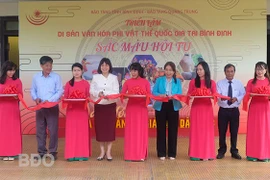 Khai mạc triển lãm ảnh “Di sản văn hóa phi vật thể quốc gia tại Bình Định - Sắc màu hội tụ”