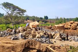 Tình trạng khai thác khoáng sản trái phép diễn biến phức tạp