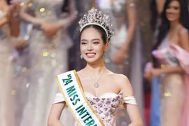 Hoa hậu Thanh Thuỷ giúp Việt Nam 'nhảy vọt' trên bảng xếp hạng nhan sắc