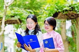 Hai bóng hồng rạng danh y học Việt