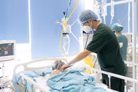 Nổ tại nhà máy sản xuất nam châm, 12 công nhân bị thương