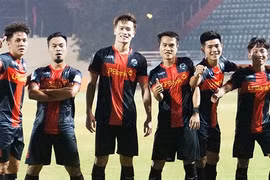 Hoàng Đức mờ nhạt, Văn Lâm toả sáng bảo toàn 3 điểm trước Long An