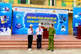 Cảnh báo thủ đoạn dụ dỗ học sinh, sinh viên mở tài khoản ngân hàng, thuê bao di động