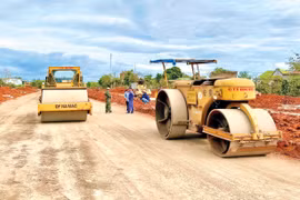 Tháo gỡ các “điểm nghẽn” về giao thông