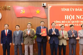 Đắk Nông công bố quyết định sắp xếp tổ chức bộ máy.