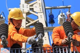 Đề xuất áp dụng giá điện 2 thành phần từ 1/1/2025