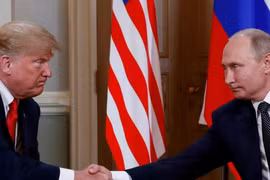 Rộ tin ông Putin muốn gặp ông Trump ở UAE hoặc Ả Rập Xê Út