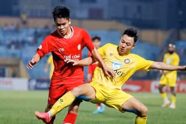 V-League sẽ chán ngắt nếu không có đội gây bất ngờ 'nửa vời' như… HAGL!