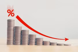 Giảm lãi vay chưa đủ