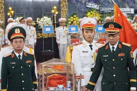 Tiễn đưa 12 liệt sĩ hy sinh trong diễn tập về nơi an nghỉ cuối cùng