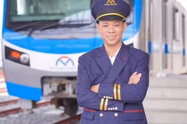 Nghề lái tàu metro: 'Đánh cược' 5 năm, chờ ngày tàu lăn bánh