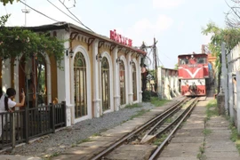 Hà Nội chuẩn bị ra mắt tour đường sắt tham quan nội đô và phụ cận