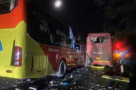 Tai nạn liên hoàn giữa ba xe khách trên tuyến tránh thành phố Huế, nhiều người bị thương