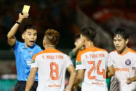 VPF thuê trọng tài FIFA nước ngoài bắt trận 'chung kết ngược' V-League