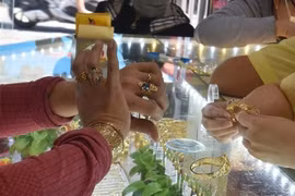 Giá vàng hôm nay, 14-3: Tăng lên mức cao nhất