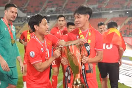 Thiếu Xuân Son, cuộc chạy đua danh hiệu ở V-League vẫn còn nguyên tính gay cấn