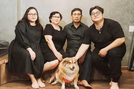 Xây nhà tiền tỉ cho bố mẹ ở tuổi 30 nhờ làm việc trái ngành