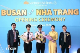 Vietnam Airlines khai trương đường bay thẳng Busan-Nha Trang