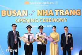 Vietnam Airlines khai trương đường bay thẳng Busan-Nha Trang