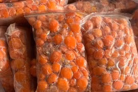 Nội tạng heo, gà, trứng non... bán tràn lan trên chợ mạng với giá rẻ bất ngờ