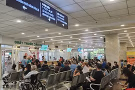 Số ca COVID-19 tăng nhanh ở nhiều nước, Sở Y tế TP HCM ra văn bản khẩn