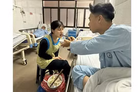 Ngày lễ Tình nhân (14.2): Những chuyện tình xúc động