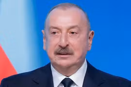 Tổng thống Azerbaijan nói máy bay chở khách rơi do bị bắn từ mặt đất ở Nga