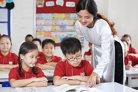 Giáo dục dùng roi vọt hay ngọt bùi?