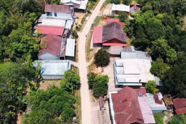 Làng tỉ phú... tái nghèo