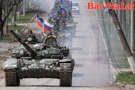 Tin thế giới ngày 1-6: Nga dồn 50 ngàn quân sát biên giới, Ukraine hối hả sơ tán dân