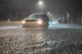 Nhiều khu vực ngày nắng nóng gay gắt, chiều tối và đêm có mưa rào