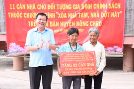 Đảng bộ các cơ quan Đảng tỉnh: Chung tay xóa nhà tạm, nhà dột nát