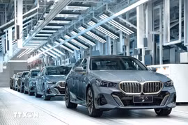 Ô tô được lắp ráp tại nhà máy ở Liêu Ninh, Trung Quốc. Ảnh: THX/TTXVN