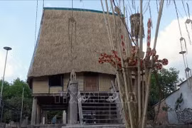 Phục dựng, bảo tồn không gian nhà rông truyền thống