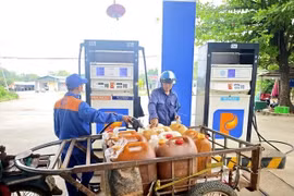 Bộ Công thương 'hỏa tốc' kiểm tra kinh doanh, vận chuyển xăng dầu khu vực biên giới
