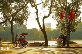 Ngày 17/12: Bắc Bộ, Bắc Trung Bộ trời nắng đẹp, Tây Nguyên và Nam Bộ có mưa rào