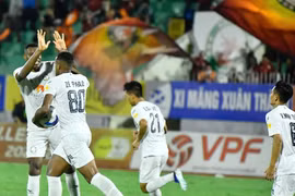 HAGL mất người, CLB Bình Định lội ngược dòng ngoạn mục: Hồi sinh cơ hội trụ hạng