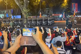 Nhiều người đặt phòng khách sạn trước gần 4 tháng để xem diễu binh tại Hà Nội