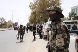 Syria sáp nhập nhiều nhóm vũ trang vào Bộ Quốc phòng