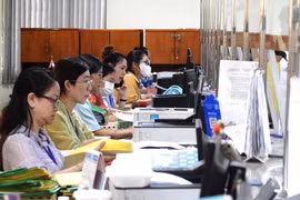 Bộ Nội vụ đề xuất bỏ quy định về cán bộ, công chức cấp xã