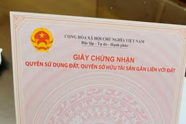 Ngày đầu cấp sổ đỏ mẫu mới có mã QR trên toàn quốc