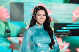 Nhan sắc của Hoa hậu Phan Thị Mơ ở tuổi 36