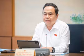 Ủy ban Thường vụ Quốc hội ban hành các nghị quyết về công tác cán bộ