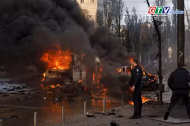 Tin thế giới ngày 7-6: Ukraine trả đũa mạnh tay giữa lúc Nga oanh kích Kiev